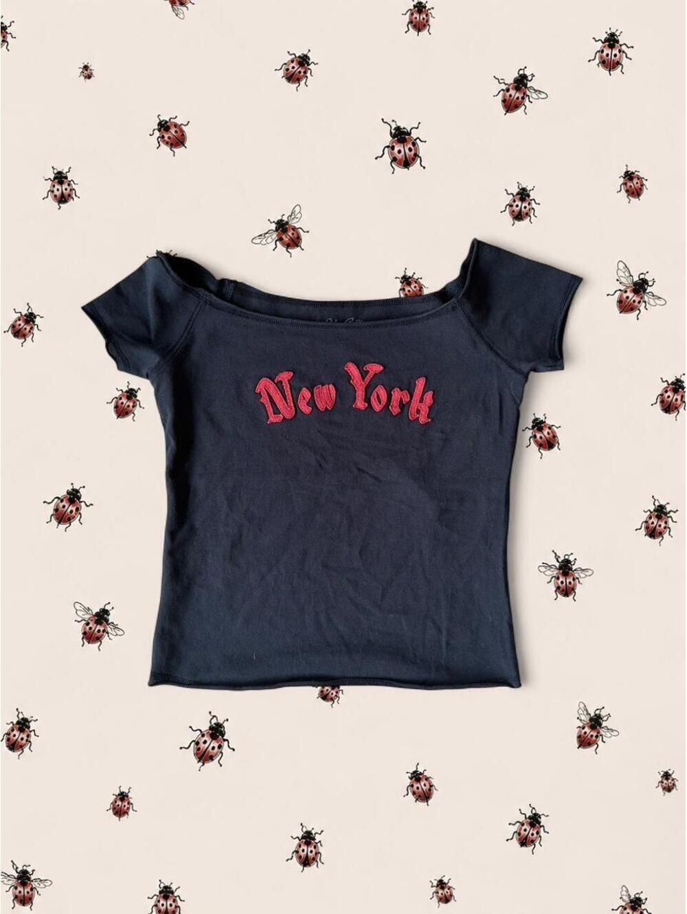 Brandy Melville black and red new york top